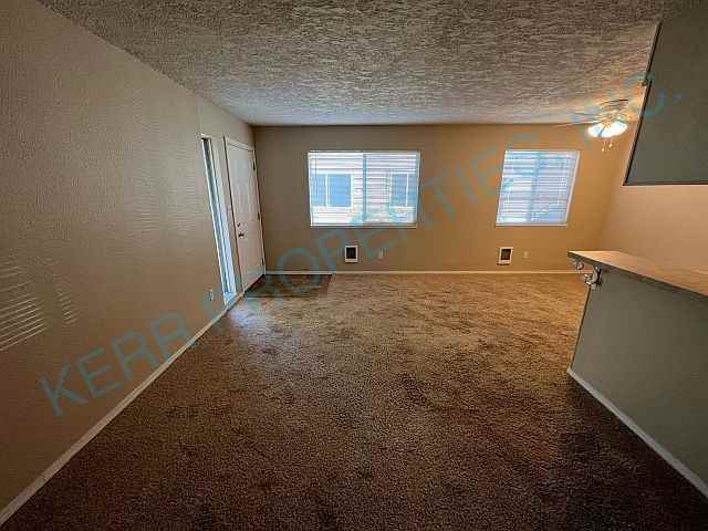 1416 Ne Paropa Ct - Photo 3 of 11