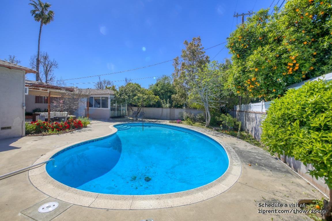 10045 Wisner Ave #B - Photo 5 of 15