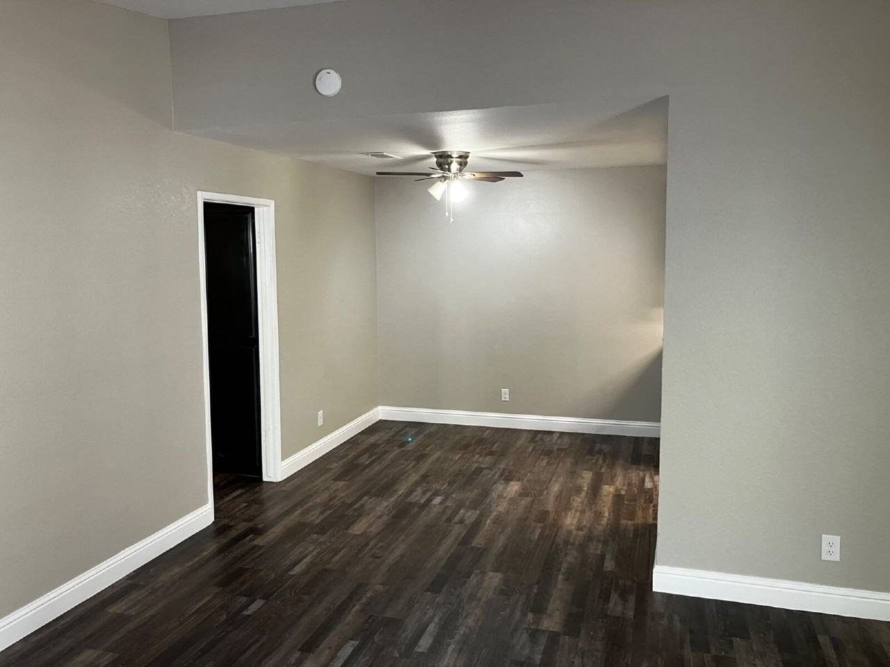 3559 Guadalupe Avenue - Photo 4 of 12