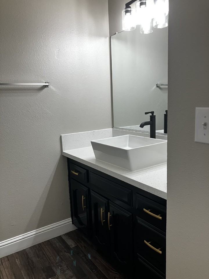 3559 Guadalupe Avenue - Photo 5 of 12