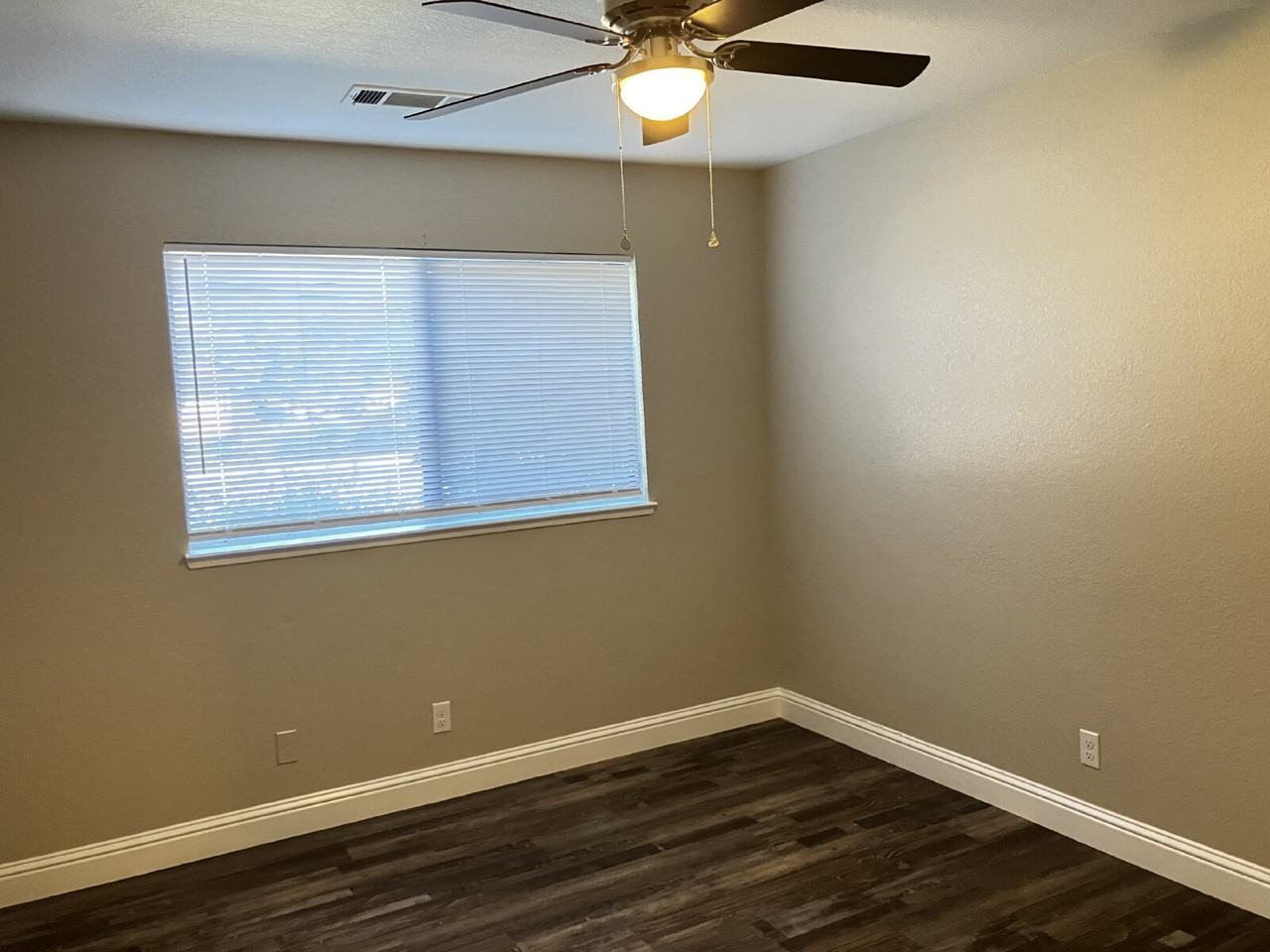 3559 Guadalupe Avenue - Photo 7 of 12