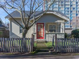 featured image of 1382 Charnelton St