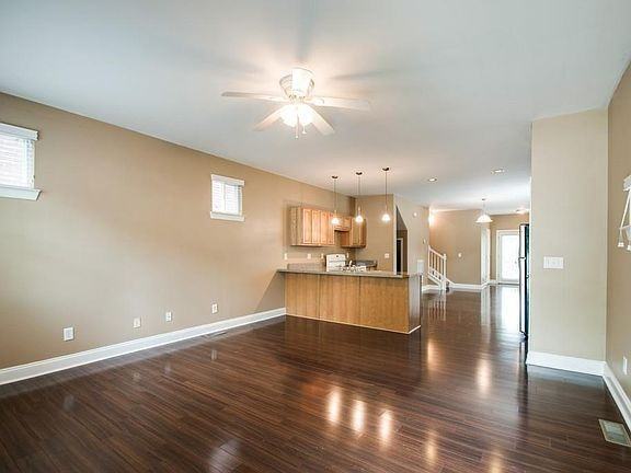 928A 33rd Ave N - Photo 3 of 26