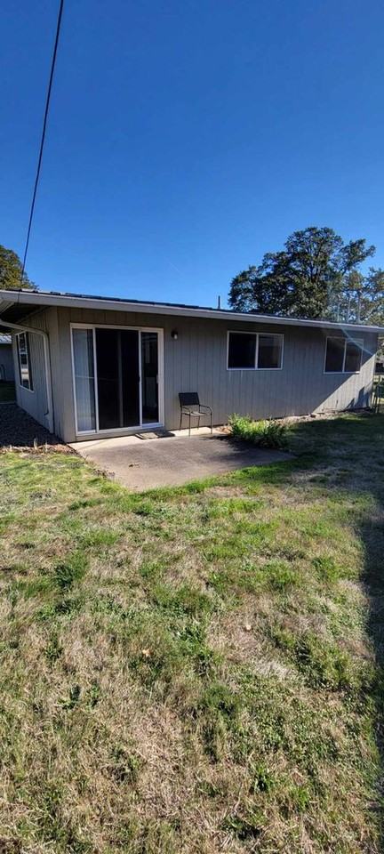 35242 Aubuchon Dr - Photo 2 of 9