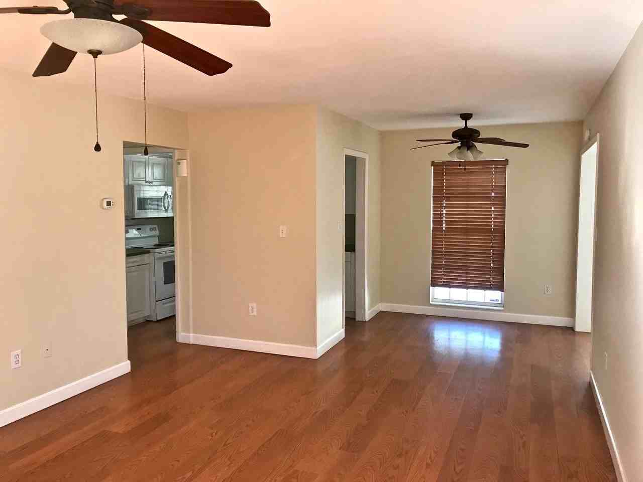 3873 Prudence Dr - Photo 3 of 17