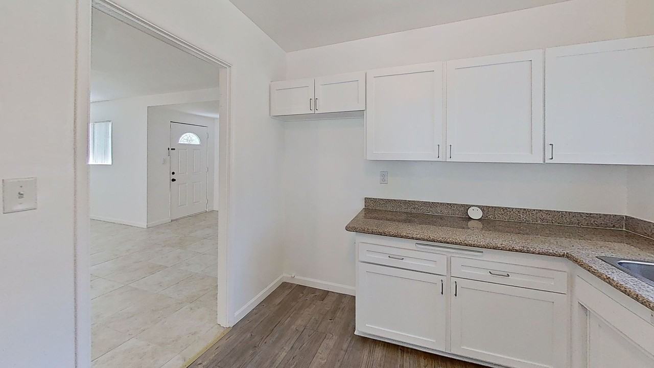 16801 Index St - Photo 5 of 20