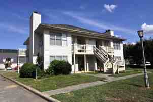 featured image of 2701 Lantern Walk Se