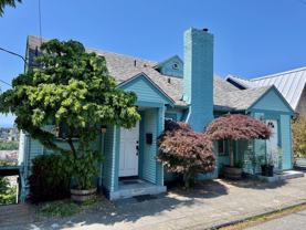 SKIRVIN TRIPLEX - Photo 1 of 1