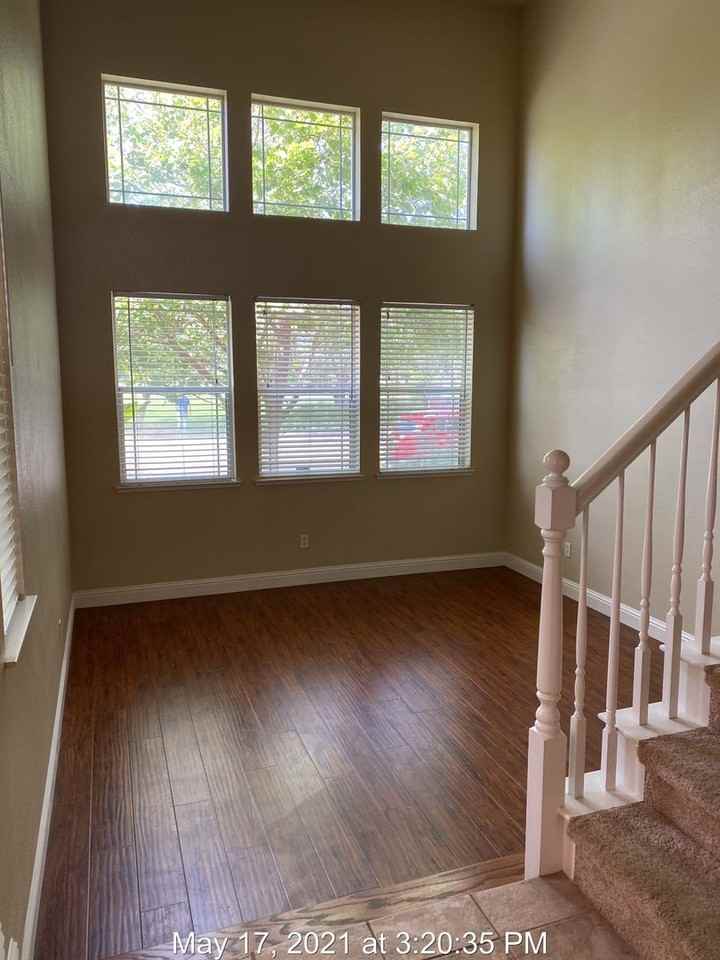 2300 Bastona Dr - Photo 2 of 21