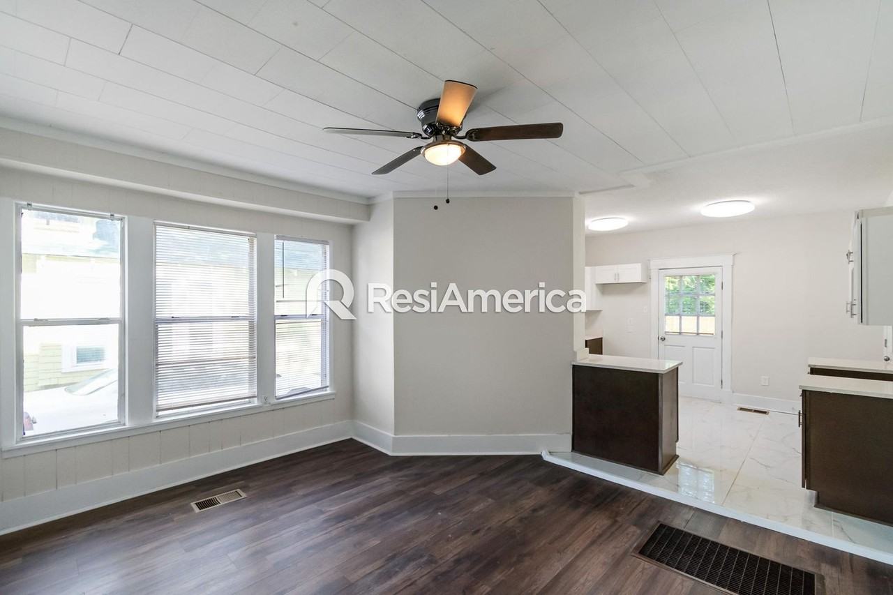 1767 Nelson Ave - Photo 4 of 19