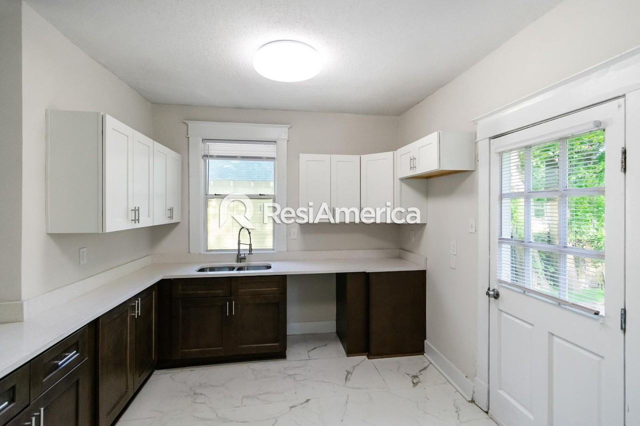 1767 Nelson Ave - Photo 7 of 19