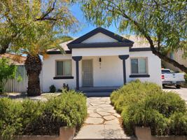 featured image of 816 E 10th St