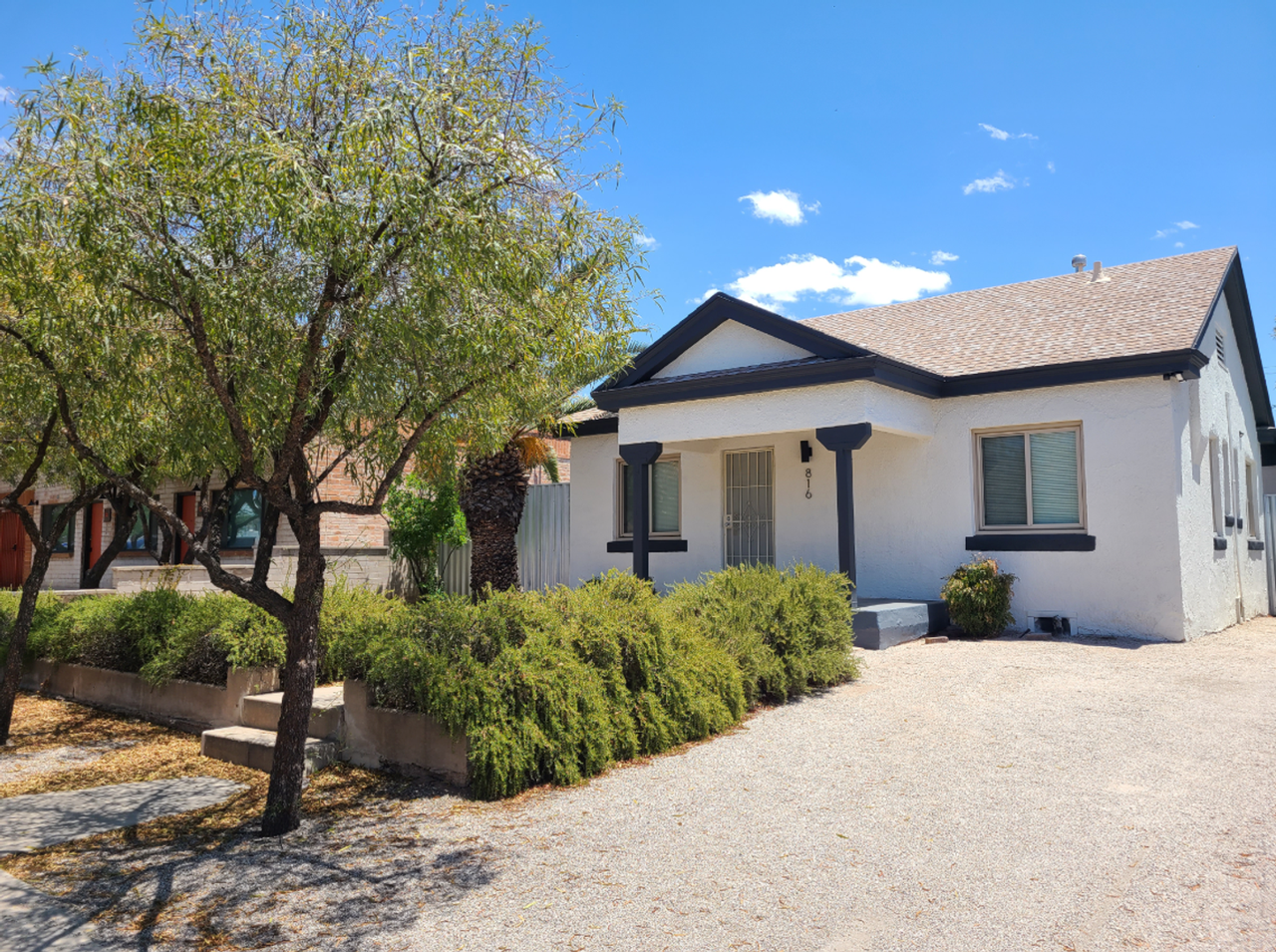 10th and Hughes ( 816 E. 10th St. & 815 E. Hughes St. ) - Photo 2 of 36