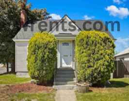 1528 W Augusta Ave - Photo 1 of 1