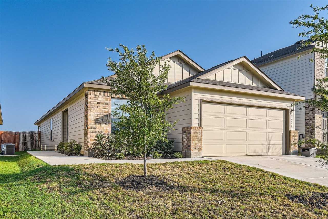 7227 Littlefoot Ln - Photo 2 of 22