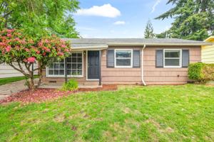 featured image of 9725 N Edison St