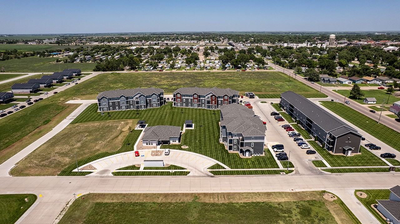 Prairie Heights Apartments - Photo 4 of 50