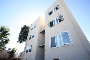3p073 - St. Charles Apartments - Photo 1 of 1