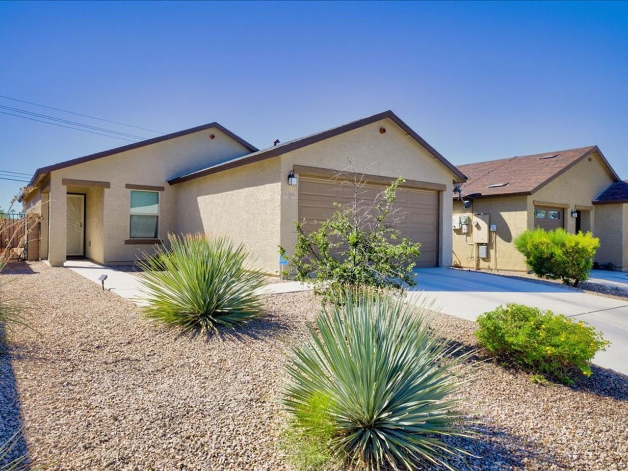 8568 E River Reserve Dr - Photo 2 of 23