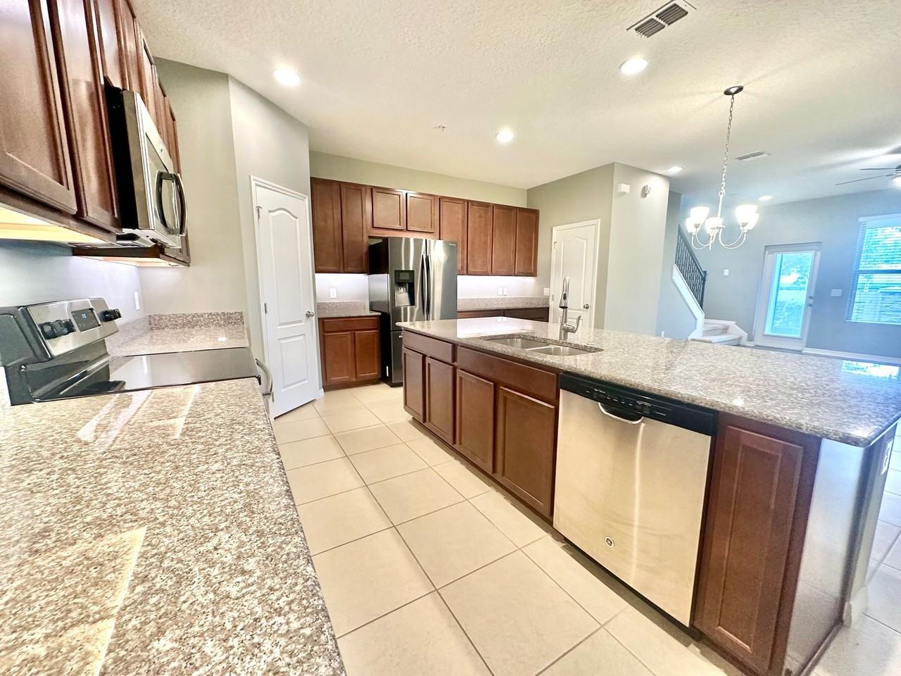 310 Merry Brook Cir - Photo 3 of 28