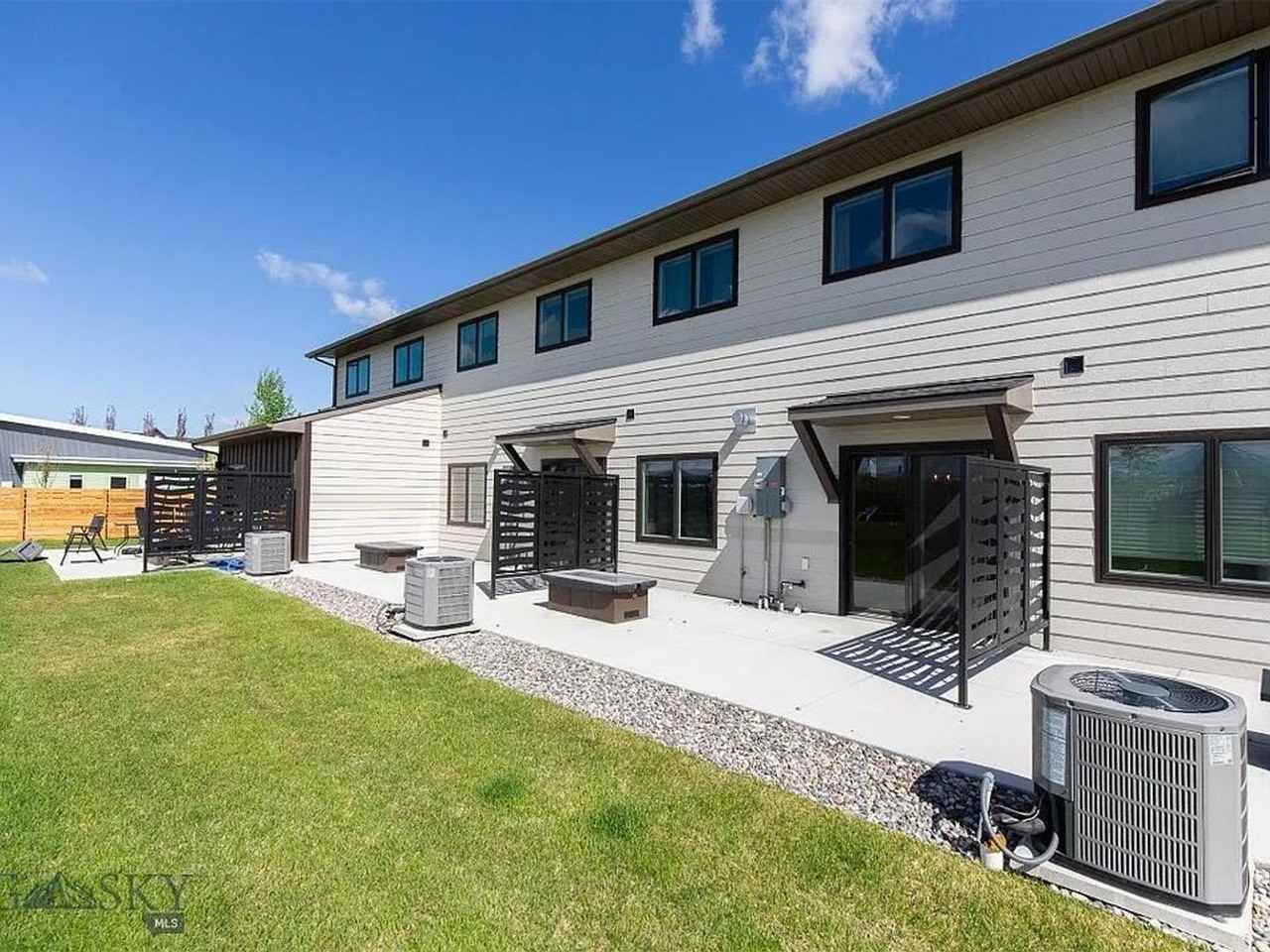 4394 Brookside Lane - Photo 4 of 21