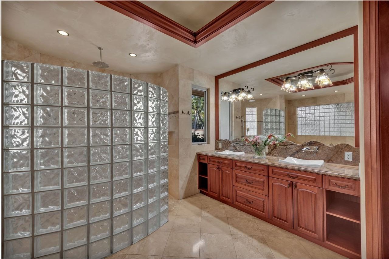 747 Kai Hele Ku St - Photo 3 of 30