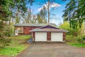 featured image of 8721 Shadow Wood Dr #B