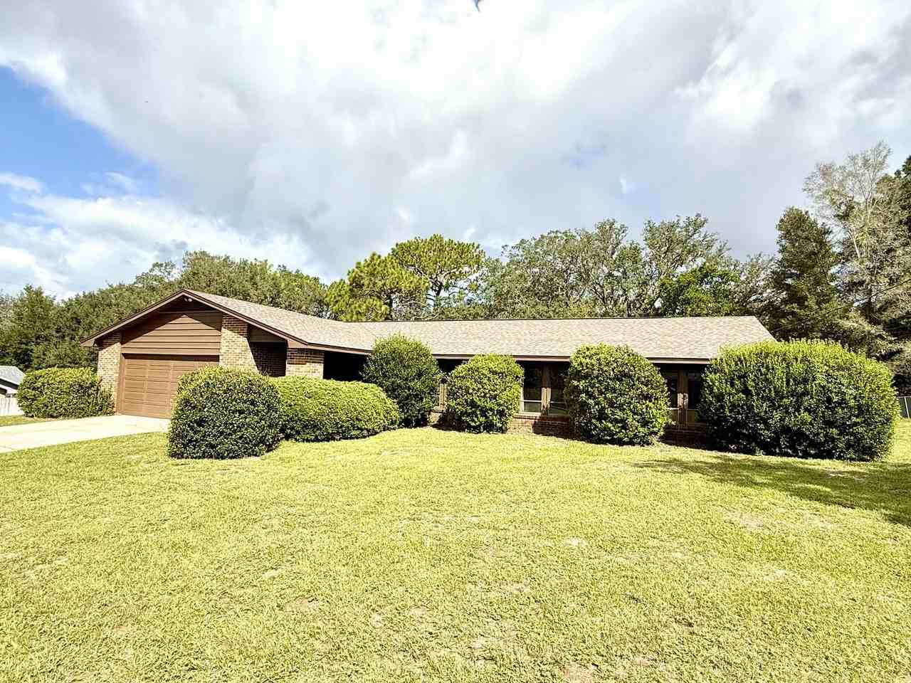 733 Westchester Dr - Photo 2 of 33