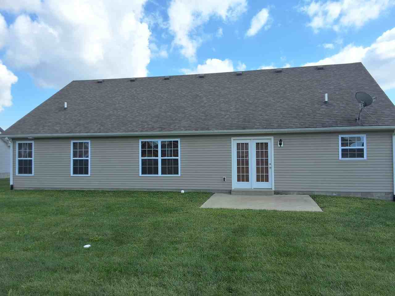 113 Alcott Ct - Photo 2 of 20
