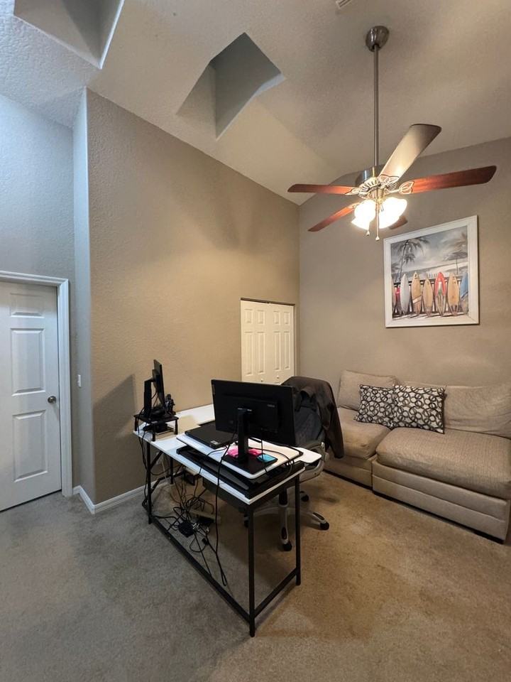 10063 Pacific Pines Ave - Photo 6 of 17