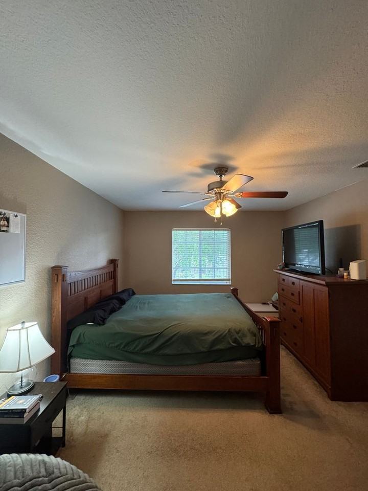 10063 Pacific Pines Ave - Photo 7 of 17