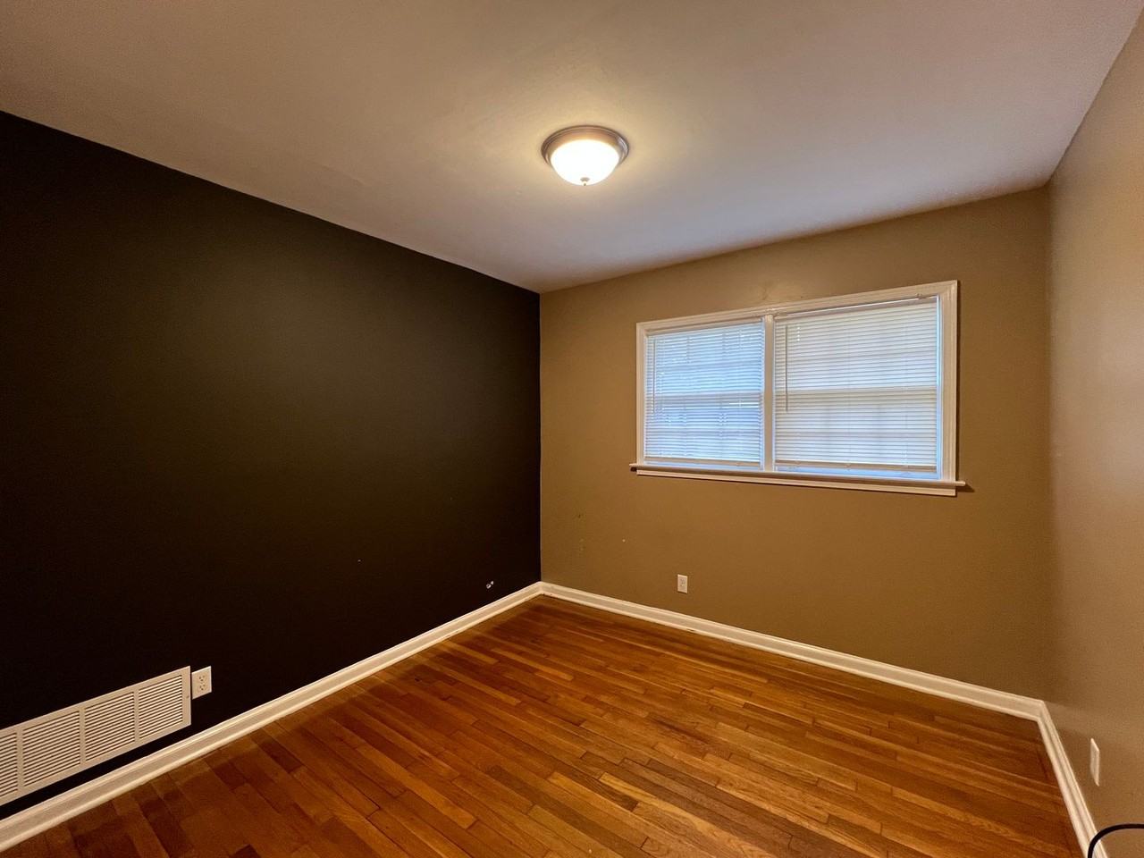 2739 Green Oaks Drive - Photo 7 of 18