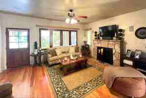 featured image of 1320 Palm St