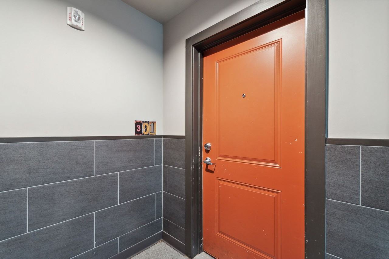 1516 N 15th St - Photo 6 of 10