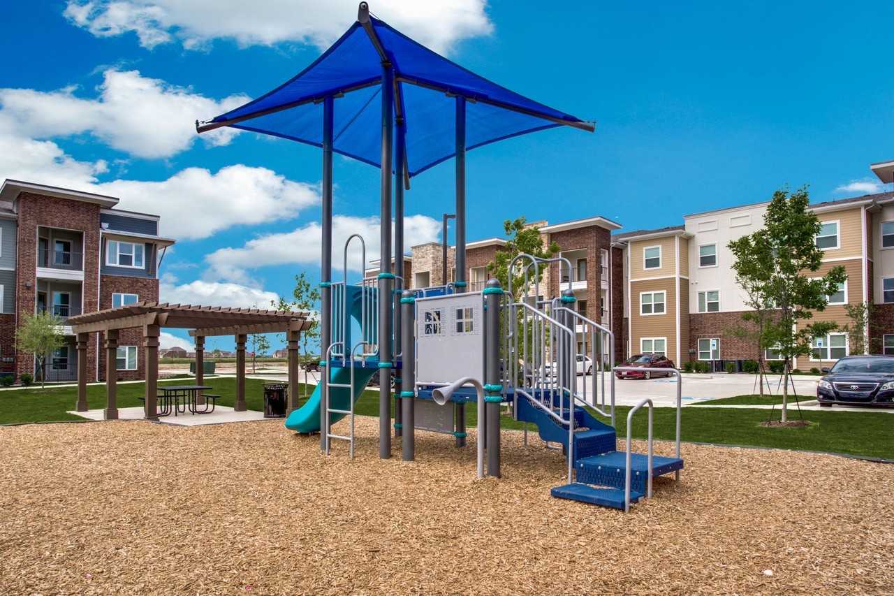 Palladium Glenn Heights - Photo 5 of 32