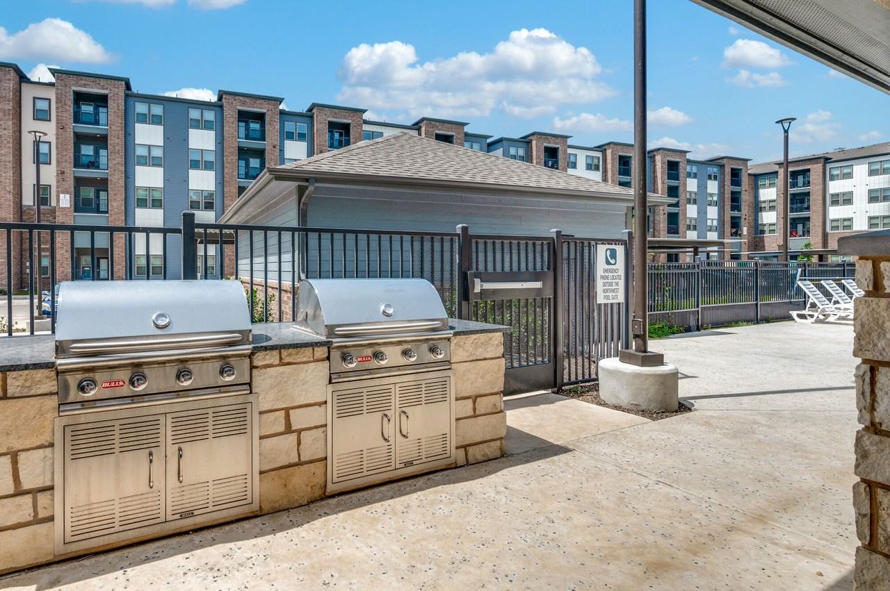 Palladium Oak Grove - Photo 7 of 25