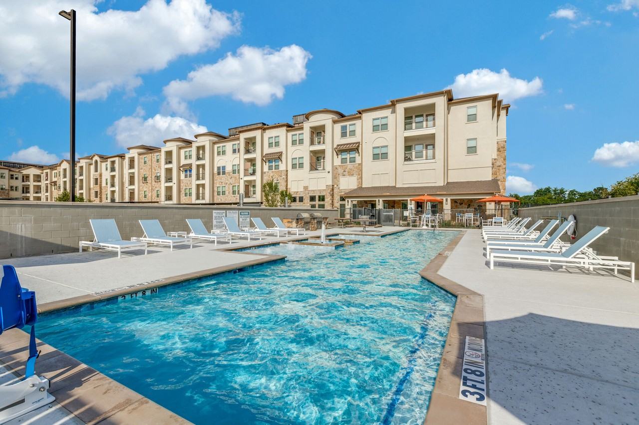 Palladium McKinney - Photo 3 of 19