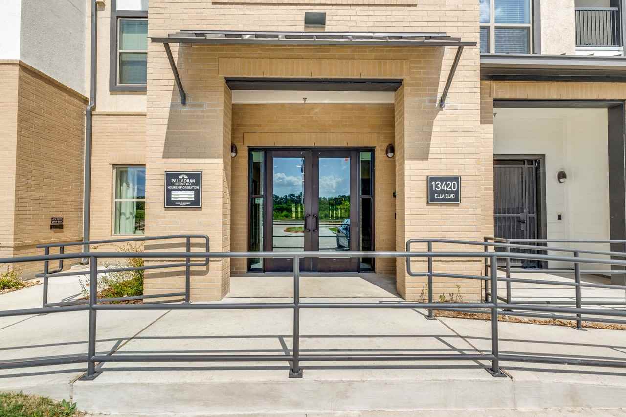 Palladium Houston Ella - Photo 2 of 32