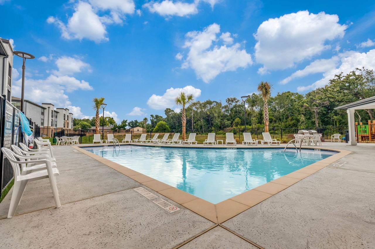 Palladium Houston Ella - Photo 4 of 32