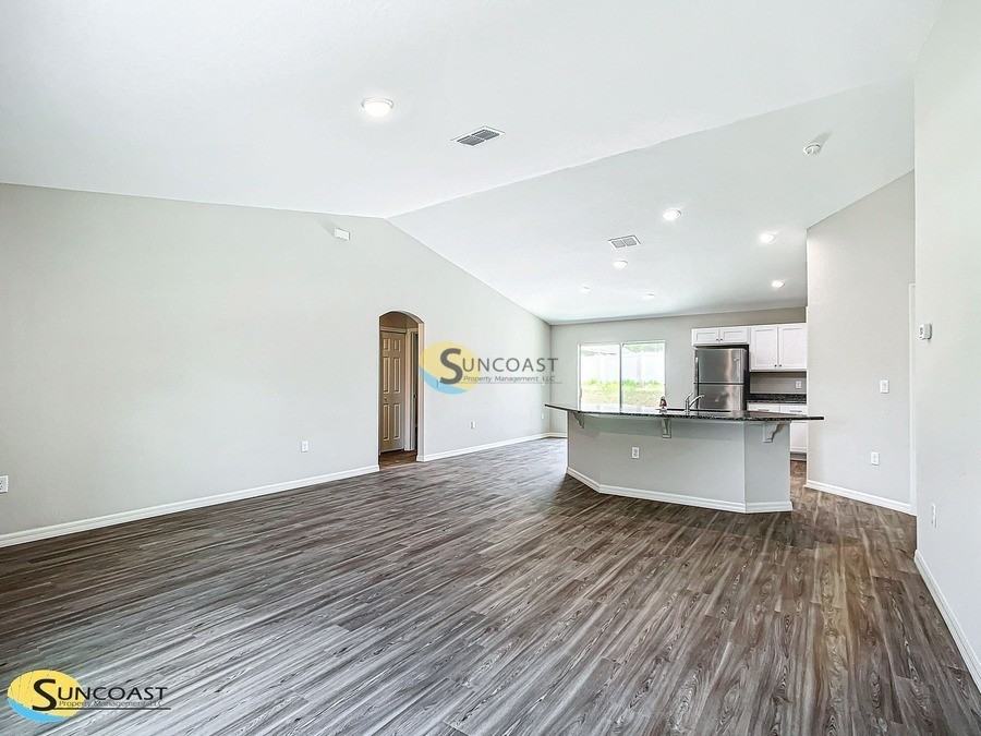 5994 East Willow Street - Photo 5 of 40