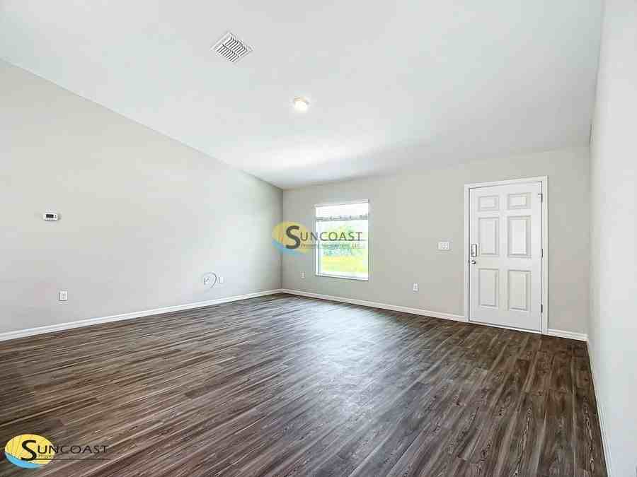 5994 East Willow Street - Photo 6 of 40