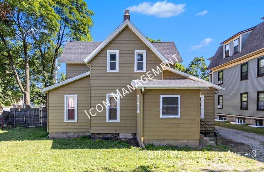 1010 Washington Ave #3 - Photo 6 of 7