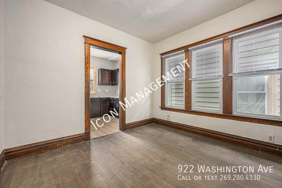 922 Washington Ave - Photo 5 of 16