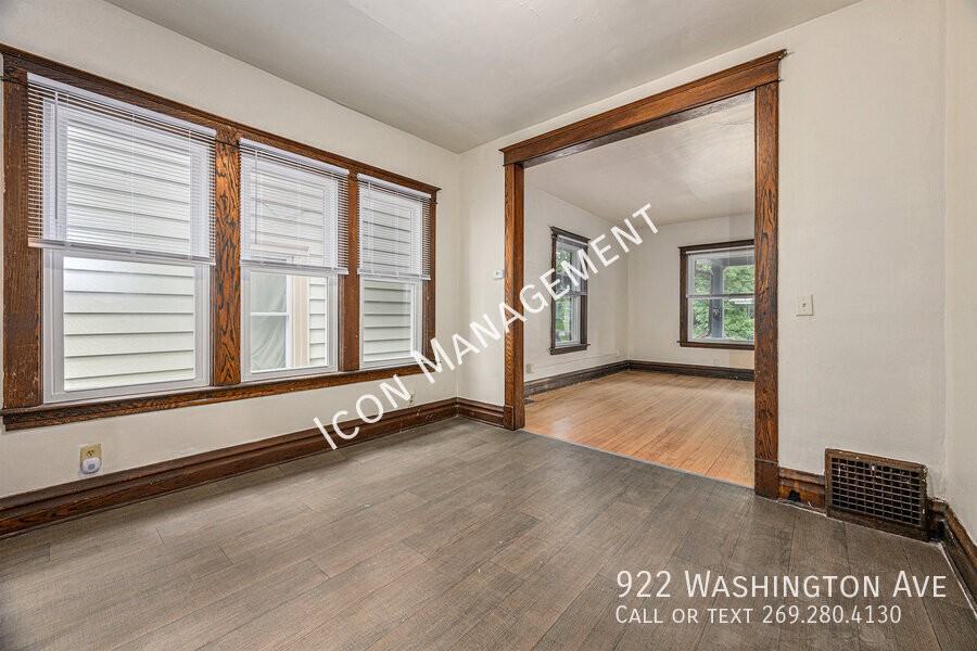 922 Washington Ave - Photo 6 of 16