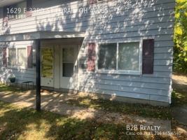 featured image of 1629 E 33RD ST LORAIN OH 44055 #2