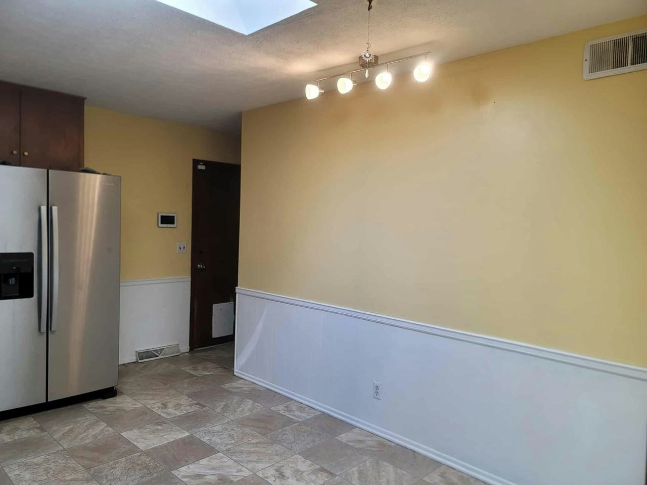 2731 North Pershing Court - Photo 4 of 12