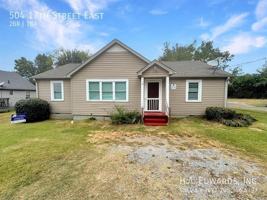 featured image of 504 17th St E