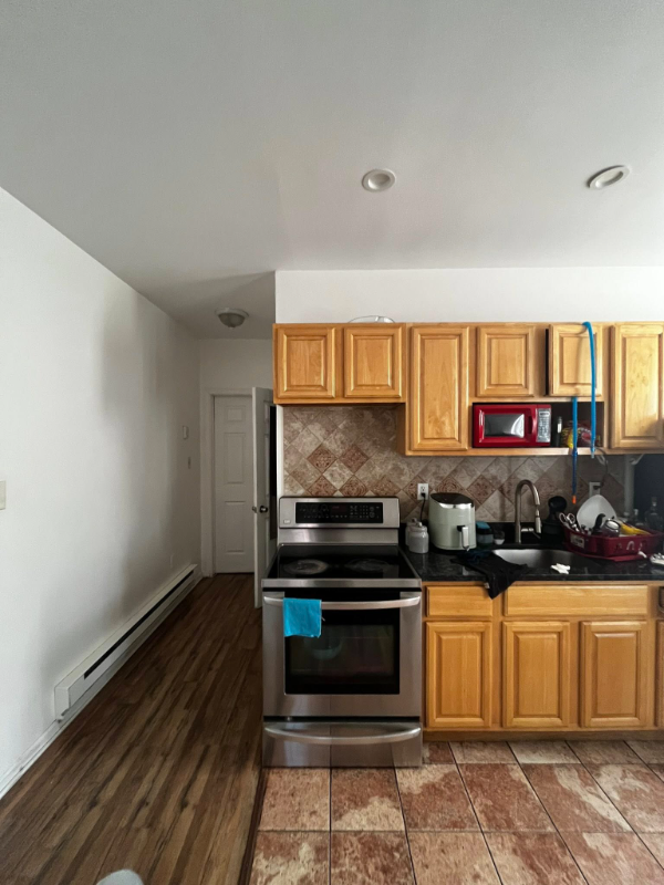 3410 N Marshall St #2B - Photo 6 of 7