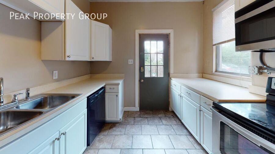 2305 Rohs St - Photo 2 of 14