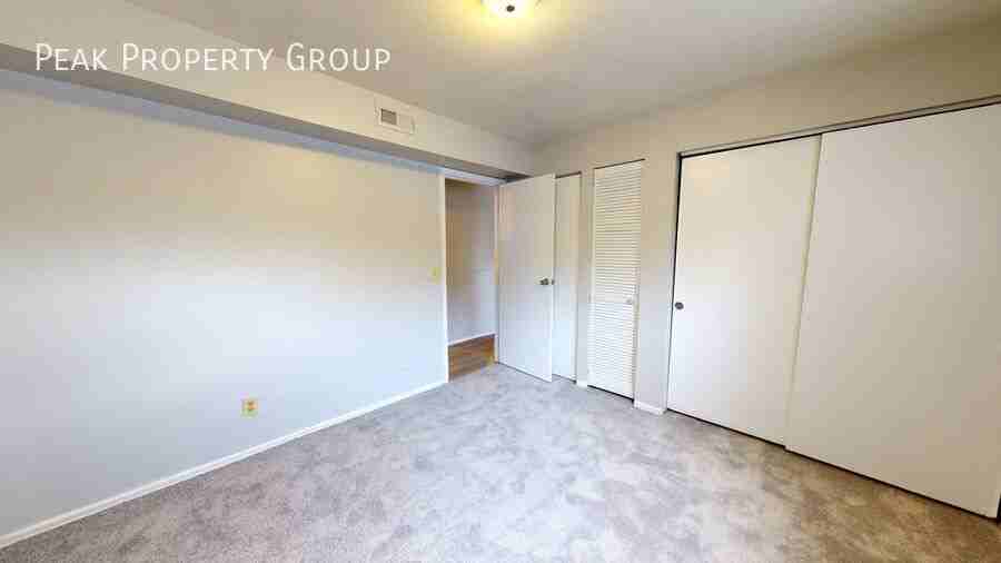 2971 Deckebach Ave - Photo 6 of 10